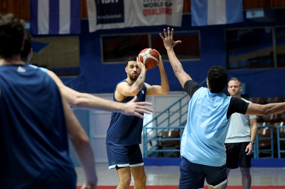 Argentina sin Prigioni pero con Campazzo y Deck