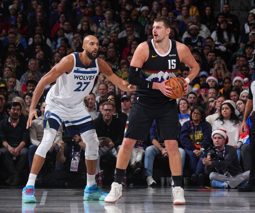 NBA: Jokic con otro récord, Spurs de racha ante Thunder