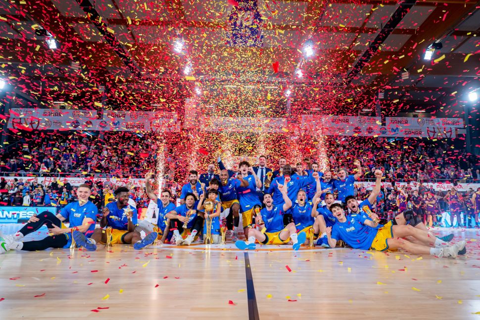 Copa España FEB: Estudiantes se corono con los argentinos