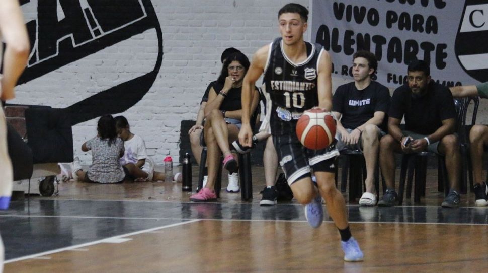 Norte: Estudiantes, con el tiro del final
