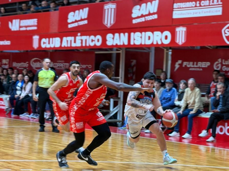 San Isidro comenzó con triunfo