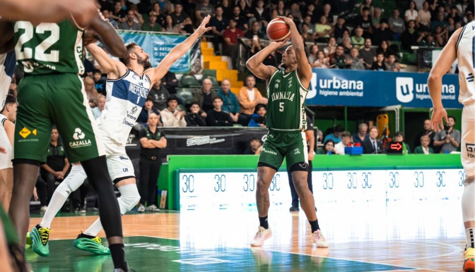 Gimnasia cumplió con su mandato y se metió en semis